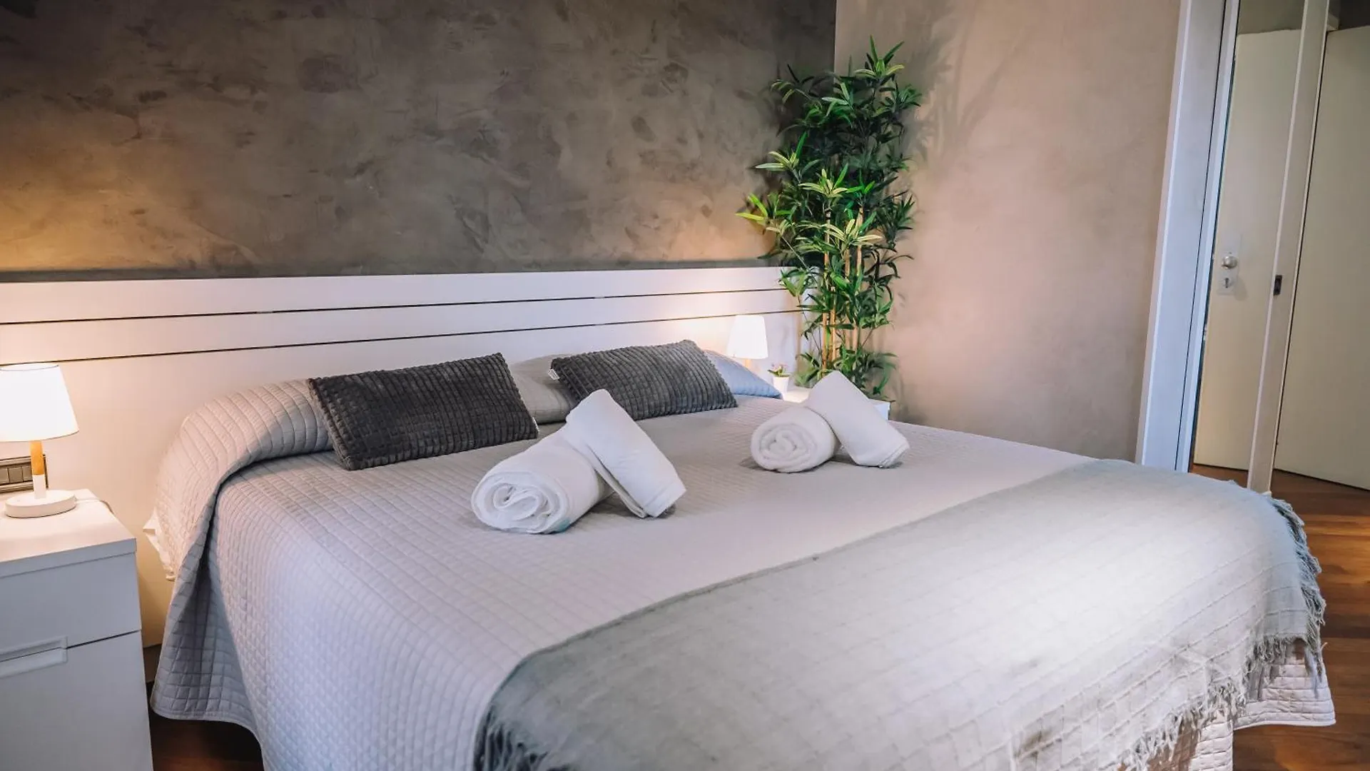 Guest house B&B Luxury Italian House Rho Italy