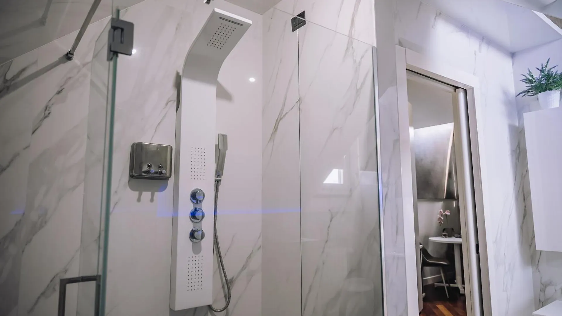 B&B Luxury Italian House 罗镇 招待所